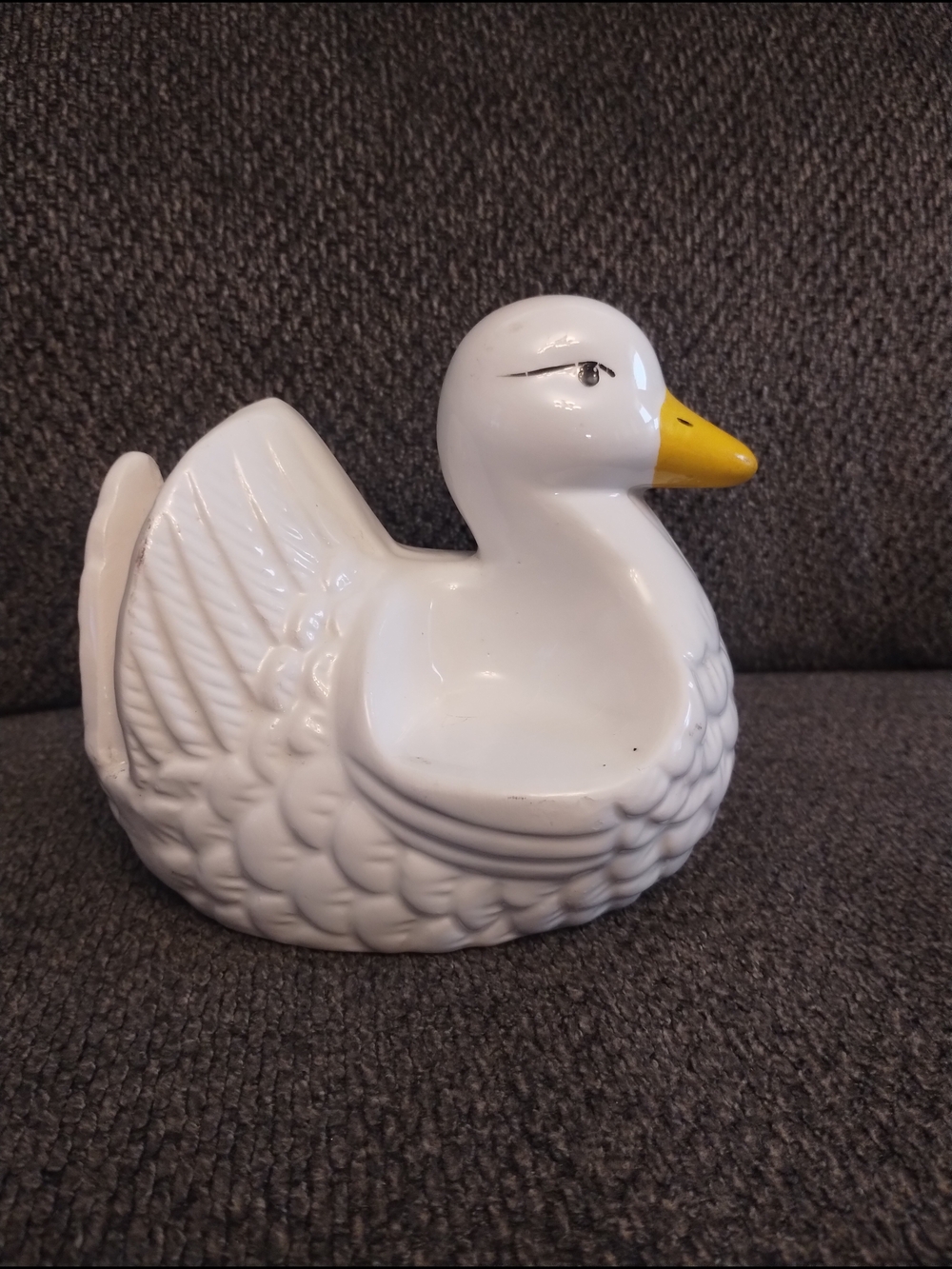 Cottage Core White Ceramic Swan Decorative  with Yellow Beak Napkin And Shaker
